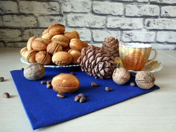 Печенье орешки со сгущенкой