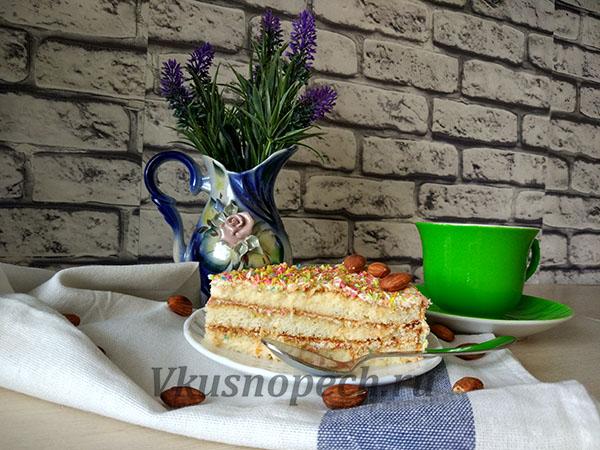 торт из готовых коржей