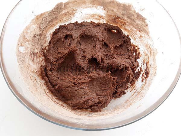 шоколадное тесто