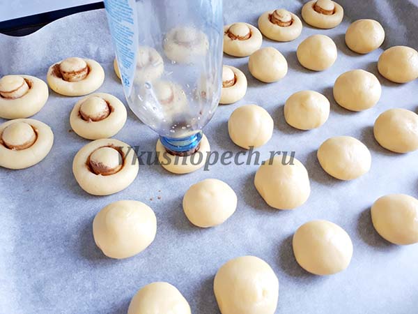 приготовление печенья грибочки
