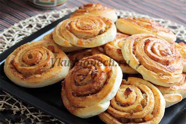 печенье улитки из слоеного теста
