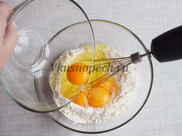 яйца с мукой