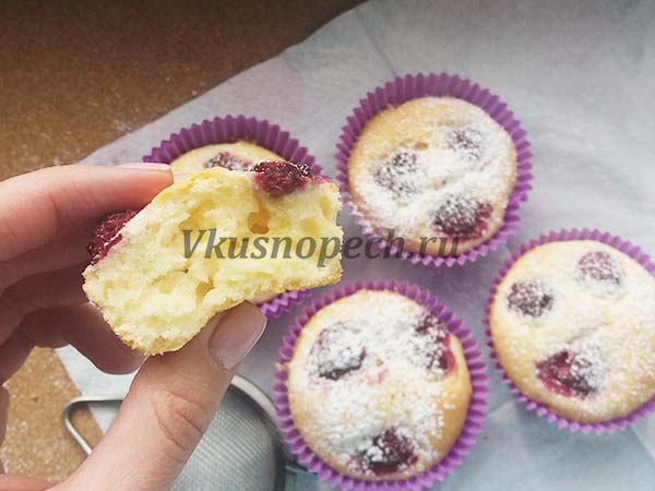 творожные кексы с ягодами