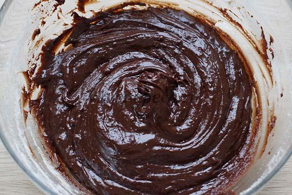шоколадное тесто