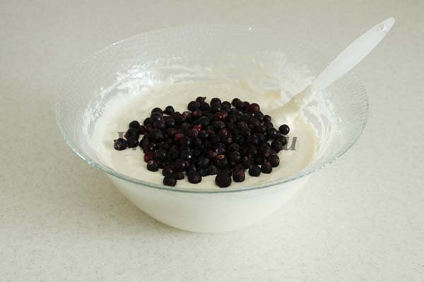 тесто со смородиной